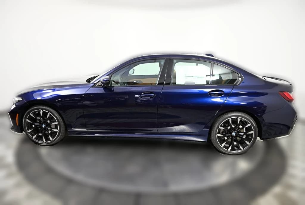 BMW 3 Series 330i NA xDrive Sedan 2026 — side view