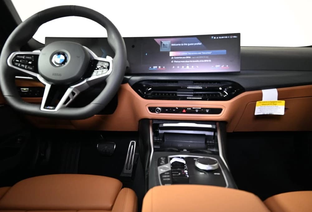 BMW 3 Series 330i NA xDrive Sedan 2026 — side view