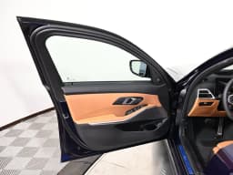BMW 3 Series 330i NA xDrive Sedan 2026 — side view
