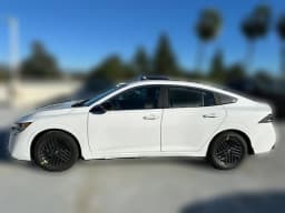 Nissan Sentra SV Sedan 2026 — side view