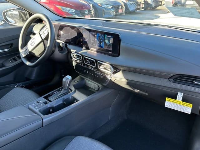 Nissan Sentra SV Sedan 2026 — side view