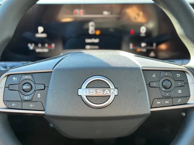 Nissan Sentra SV Sedan 2026 — side view