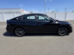 Nissan Sentra SV Sedan 2026 — side view