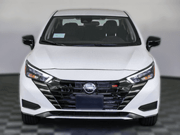 Nissan Versa SR CVT 2025 — side view