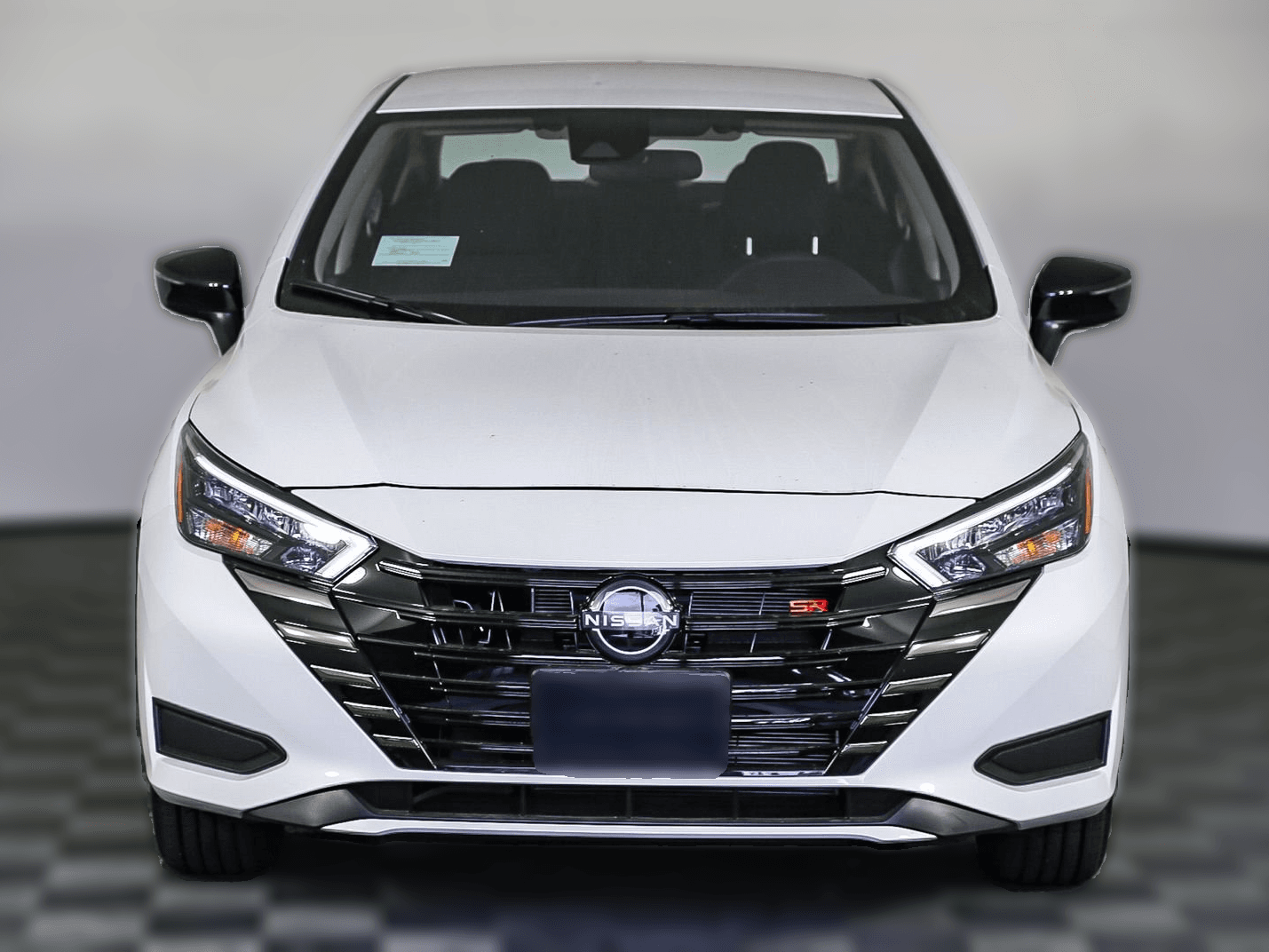 Nissan Versa SR CVT 2025 — side view
