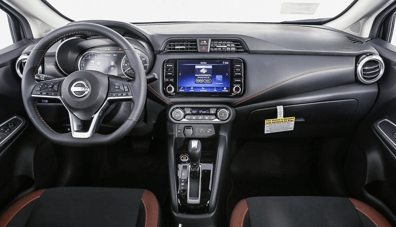 Nissan Versa SR CVT 2025 — side view