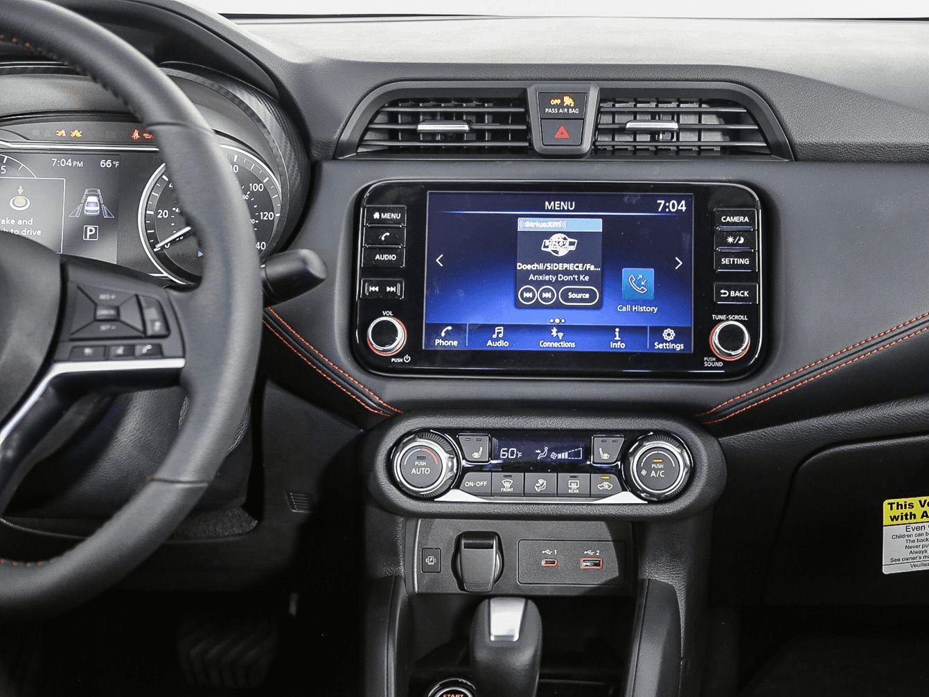Nissan Versa SR CVT 2025 — side view
