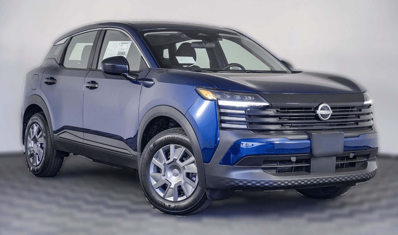 Nissan Kicks S AWD 2025 — side view