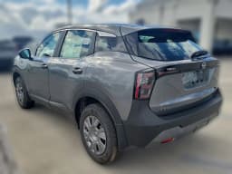 Nissan Kicks S FWD 2026 — side view