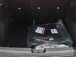 Nissan Kicks S FWD 2027 — side view