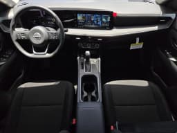 Nissan Kicks S FWD 2027 — side view