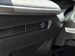 Nissan Kicks S FWD 2027 — side view