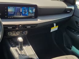 Nissan Kicks S FWD 2026 — side view