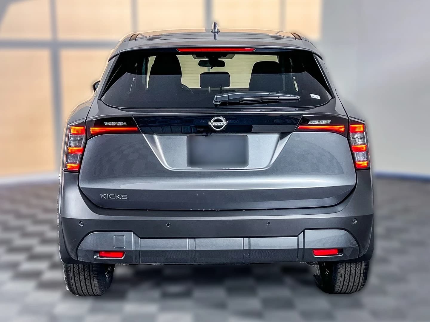 Nissan Kicks SV FWD 2025 — side view