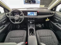 Nissan Kicks SV FWD 2025 — side view