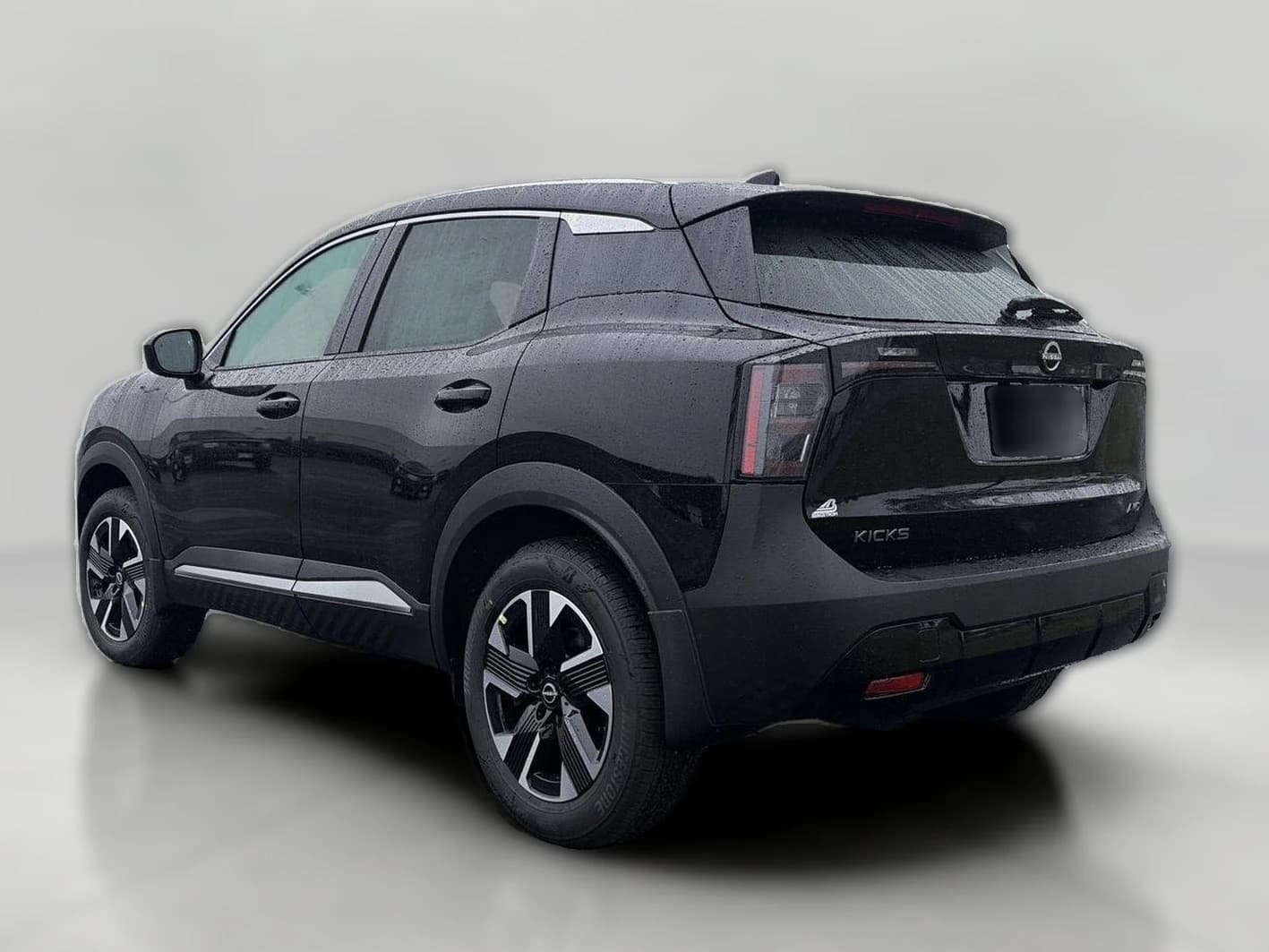 Nissan Kicks SV AWD 2027 — side view