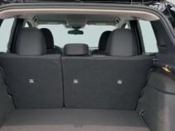 Nissan Kicks SV AWD 2026 — side view