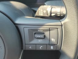 Nissan Kicks SV AWD 2027 — side view