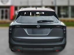 Nissan Kicks SV AWD 2026 — side view