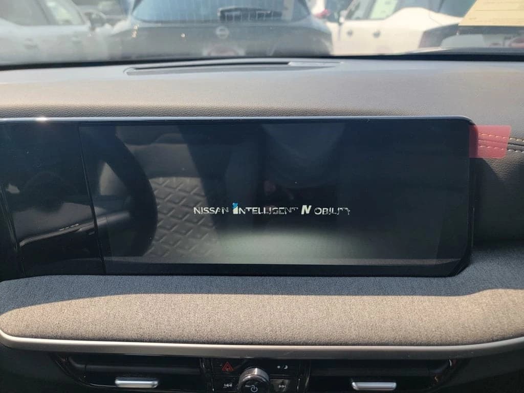 Nissan Kicks SV AWD 2026 — side view