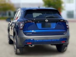 Nissan Kicks SV FWD 2026 — side view