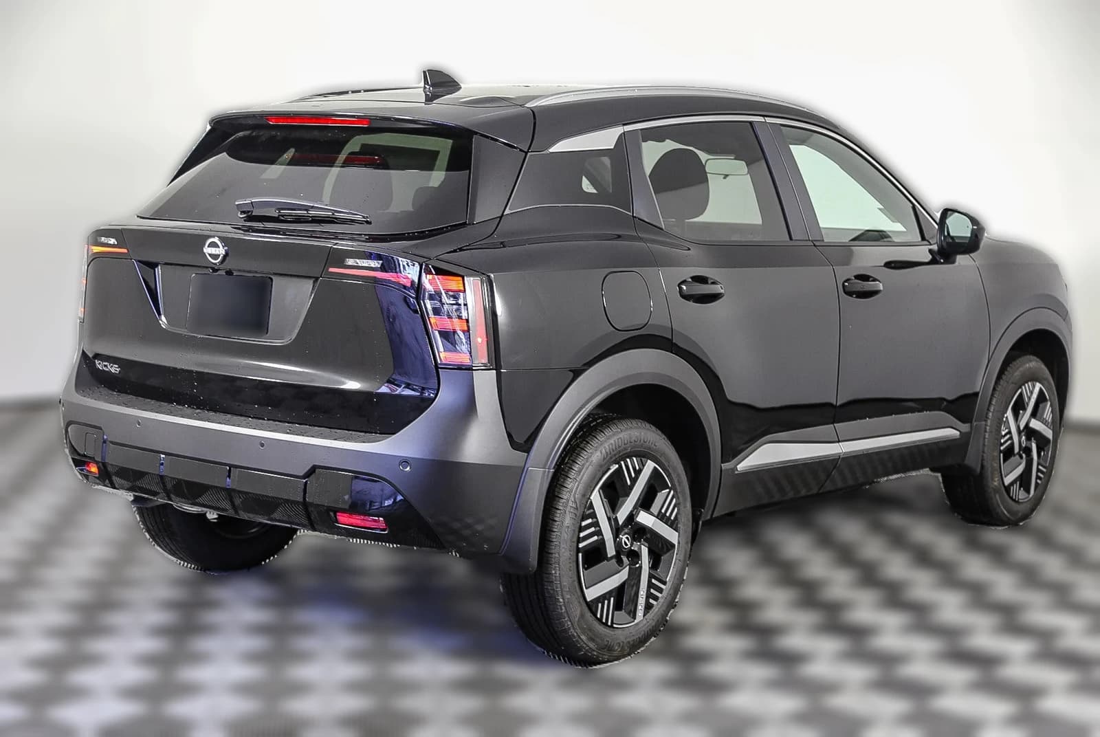 Nissan Kicks SV FWD 2027 — side view