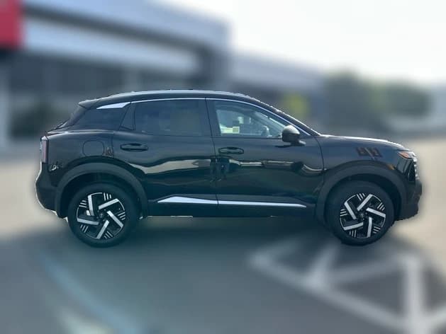 Nissan Kicks SV FWD 2026 — side view