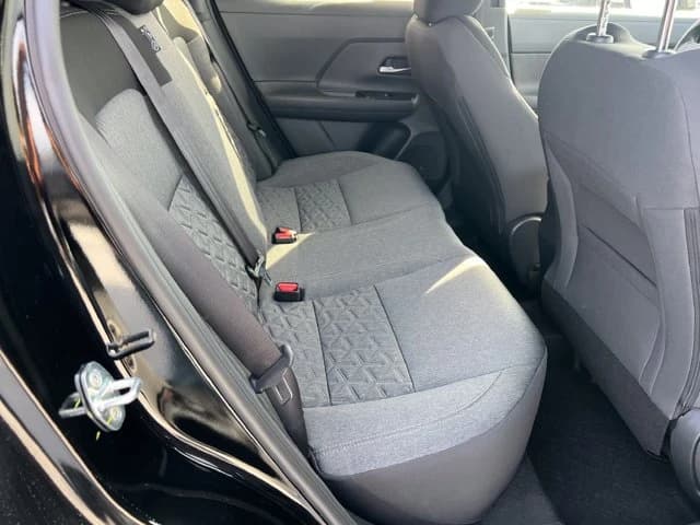 Nissan Kicks SV FWD 2026 — side view