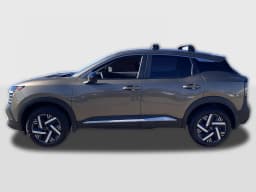 Nissan Kicks SV FWD 2027 — side view