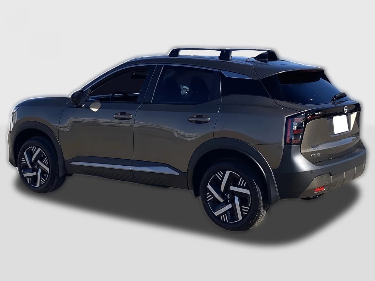 Nissan Kicks SV FWD 2027 — side view