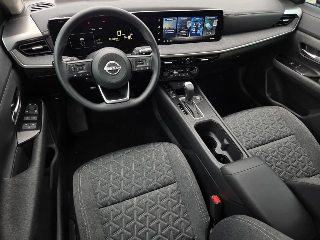 Nissan Kicks SV FWD 2027 — side view