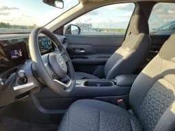 Nissan Kicks SV FWD 2026 — side view