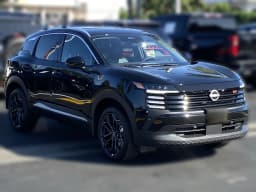 Nissan Kicks SR FWD 2027 — side view