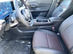 Nissan Kicks SR FWD 2027 — side view