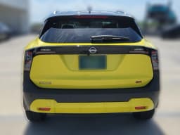 Nissan Kicks SR FWD 2026 — side view