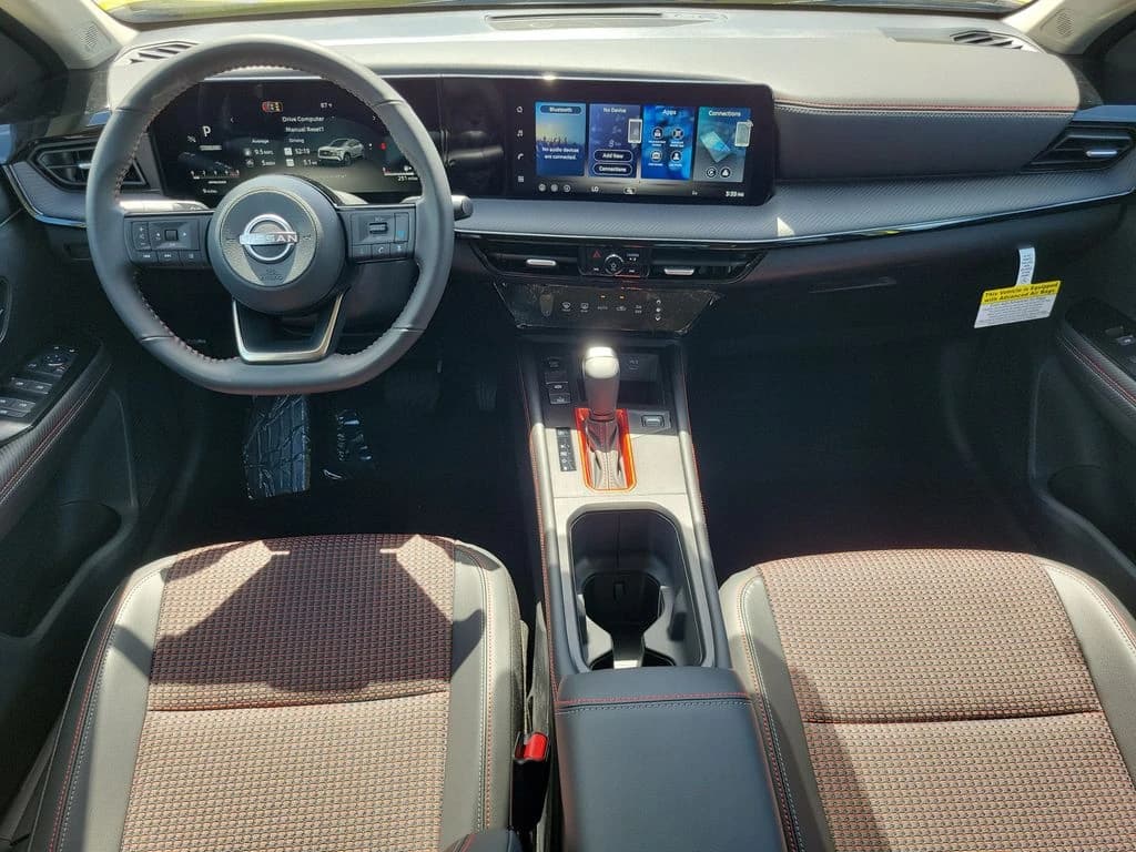 Nissan Kicks SR FWD 2026 — side view