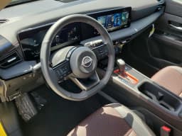 Nissan Kicks SR FWD 2026 — side view