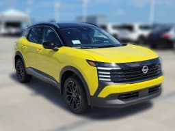 Nissan Kicks SR FWD 2026 — side view