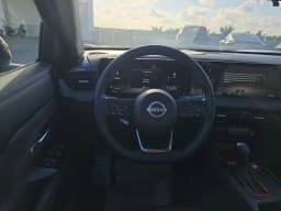 Nissan Kicks SR FWD 2026 — side view