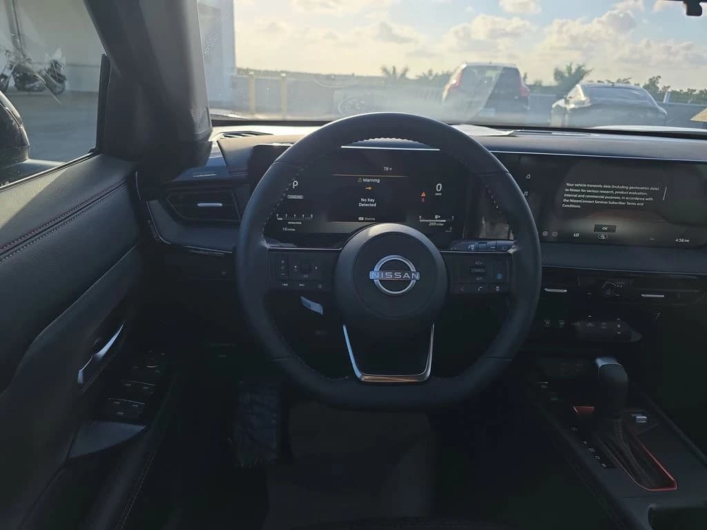Nissan Kicks SR FWD 2026 — side view