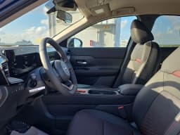 Nissan Kicks SR FWD 2026 — side view