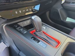 Nissan Kicks SR FWD 2026 — side view