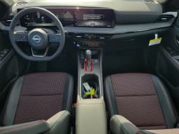 Nissan Kicks SR FWD 2026 — side view