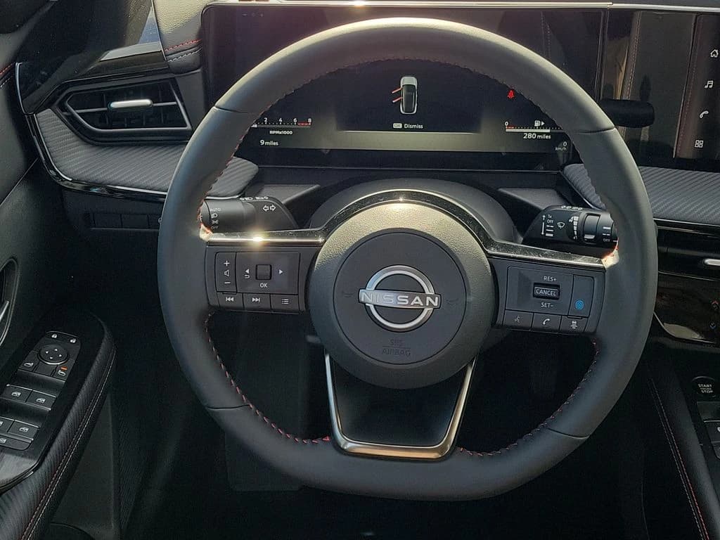Nissan Kicks SR FWD 2026 — side view
