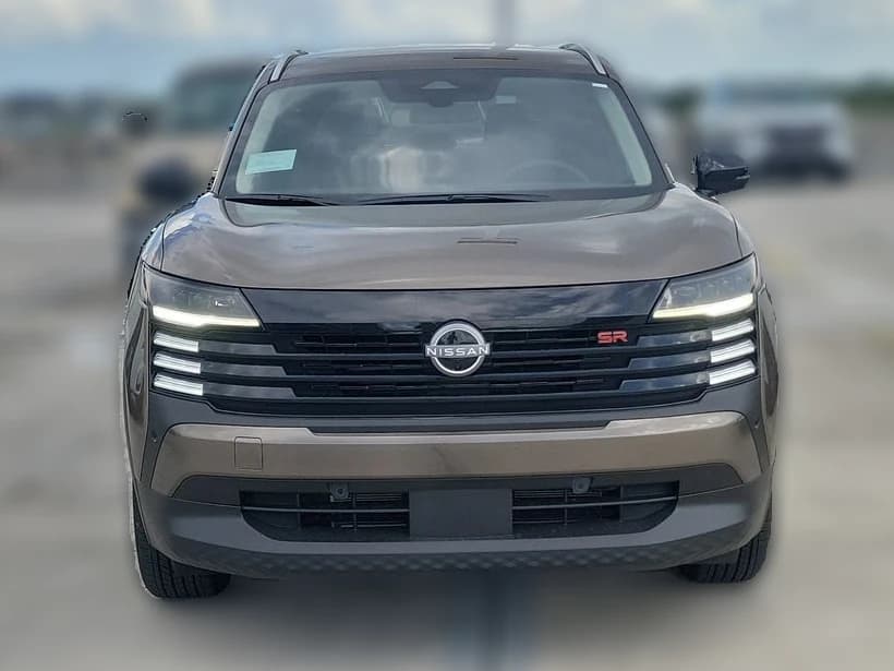 Nissan Kicks SR AWD 2026 — side view