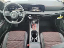 Nissan Kicks SR AWD 2026 — side view