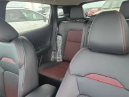 Nissan Kicks SR AWD 2026 — side view