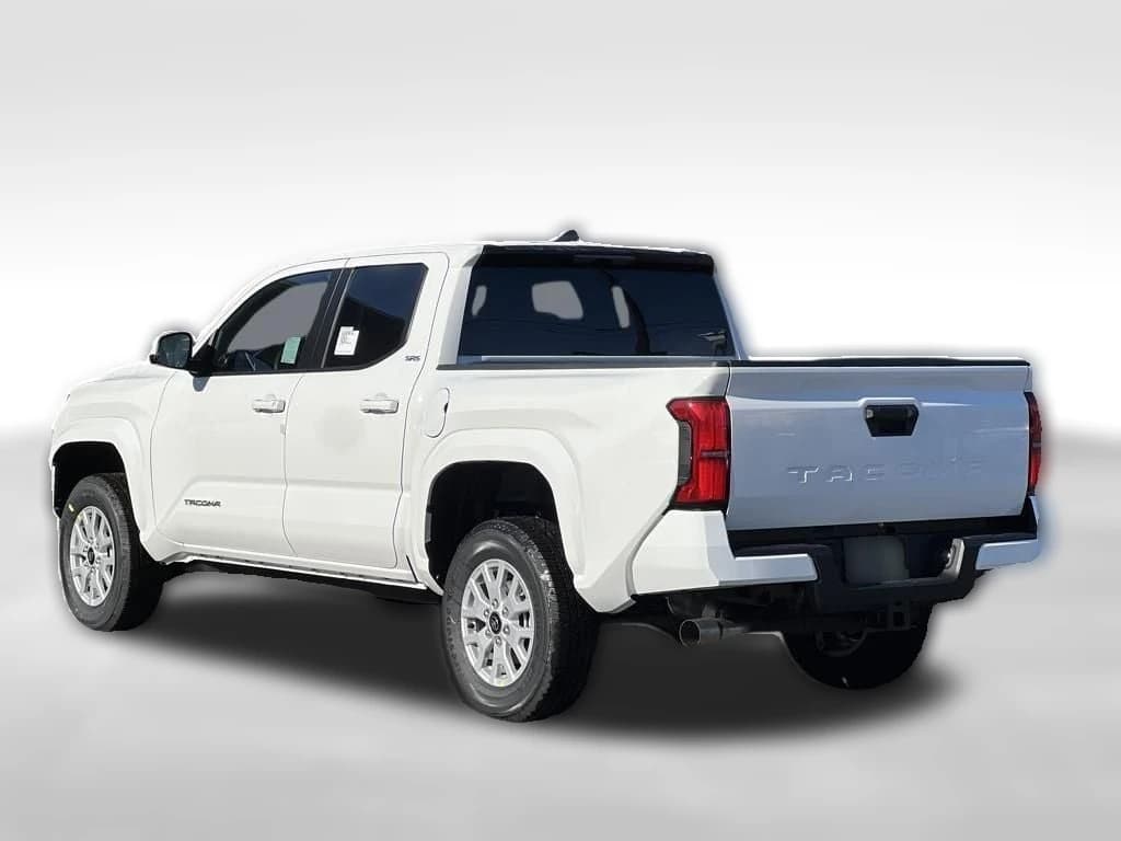 Toyota Tacoma 2WD SR5 Double Cab 5' Bed AT (Natl) 2026 — side view