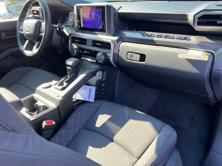 Toyota Tacoma 2WD SR5 Double Cab 5' Bed AT (Natl) 2026 — side view