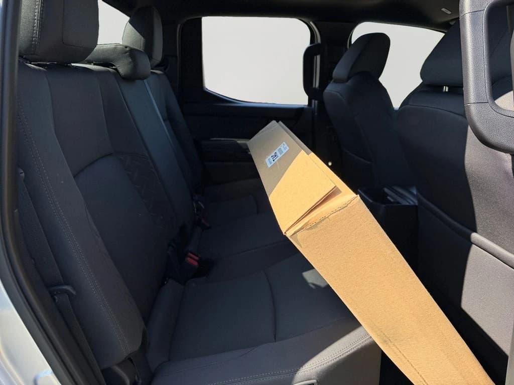 Toyota Tacoma 2WD SR5 Double Cab 5' Bed AT (Natl) 2026 — side view